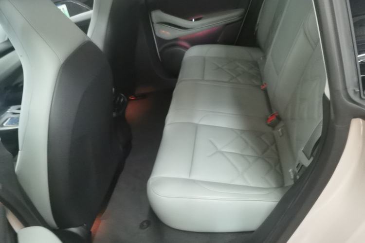 Used Nio ET5 2022 75 kWh Left Rear Seat