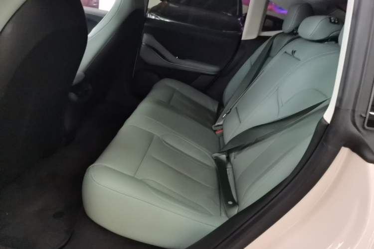 Used Nio ET5 2022 75 kWh Left Rear Seat