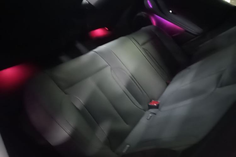 Used Nio ET5 2022 75 kWh Left Rear Seat