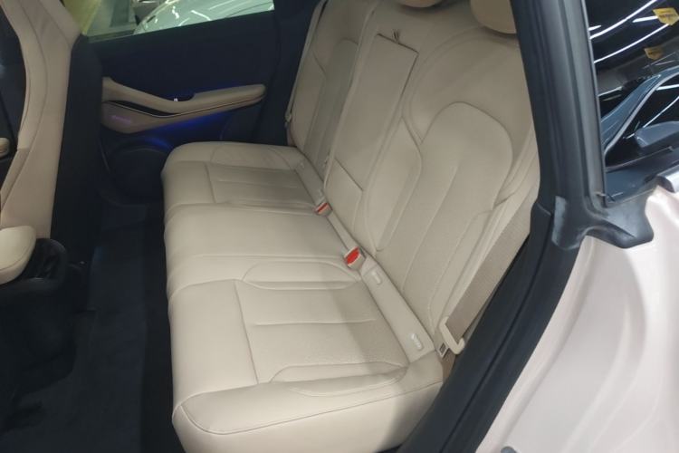 Used Nio ET5 2022 75 kWh Left Rear Seat