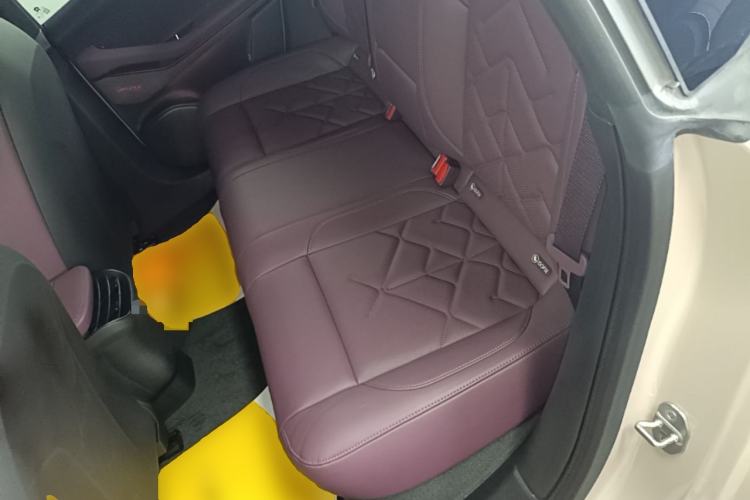 Used Nio ET5 2022 100 kWh Left Rear Seat
