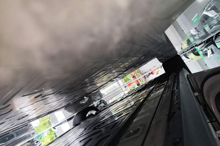 Used Nio ET5 2022 75 kWh Left Side Sill