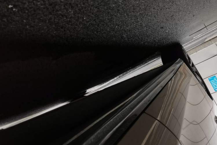 Used Nio ET5 2022 75 kWh Left Side Sill