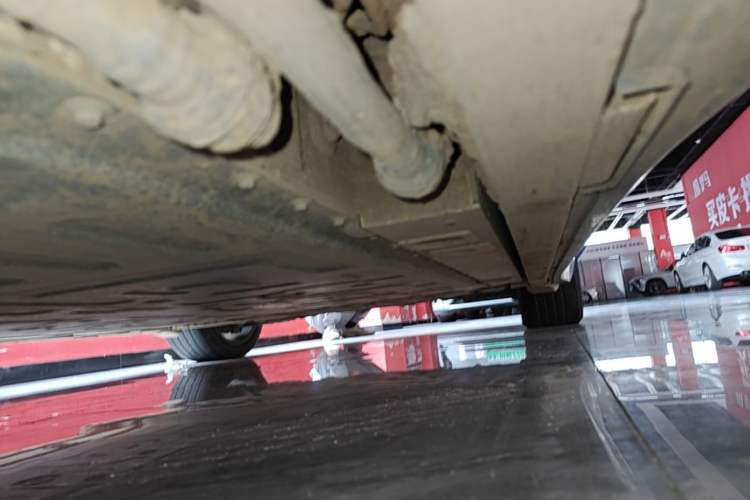 Used Nio ET5 2022 75 kWh Left Side Sill