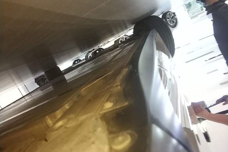 Used Nio ET5 2022 75 kWh Left Side Sill