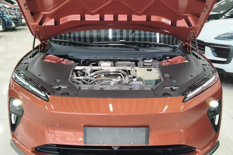 Used Nio ET5 2022 75 kWh Engine Bay