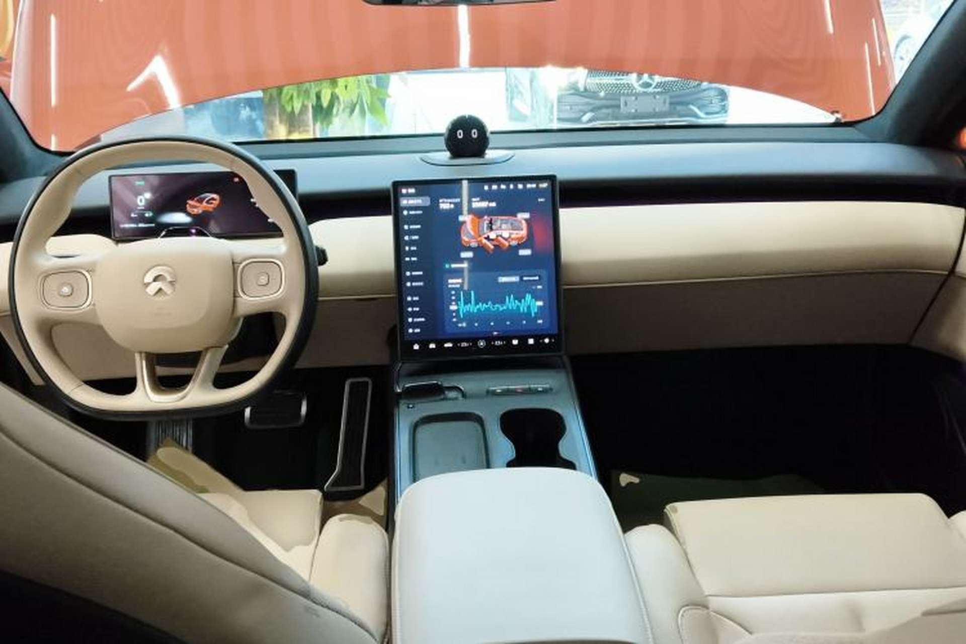 Used Nio ET5 2022 75 kWh Interior 2
