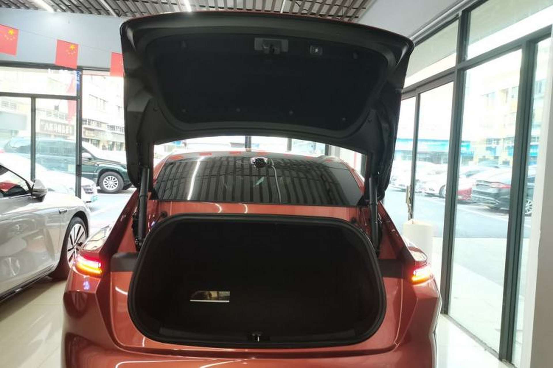 Used Nio ET5 2022 75 kWh Trunk
