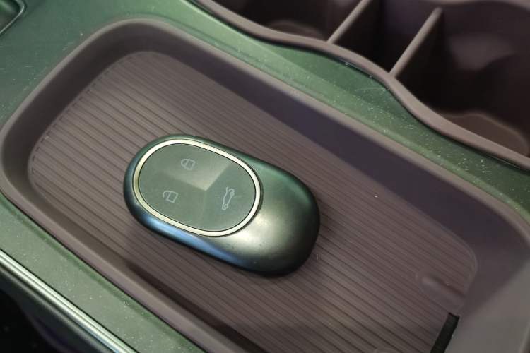 Used Nio ET5 2022 75 kWh Vehicle Key