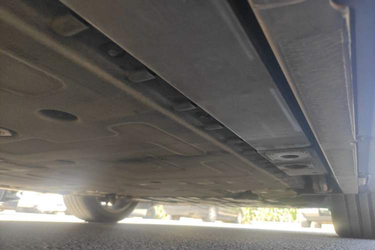 Used Nio ET5 2022 75 kWh Chassis Front Right