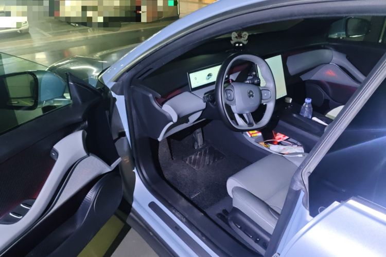 Used Nio ET5 2022 75 kWh Driver Seat