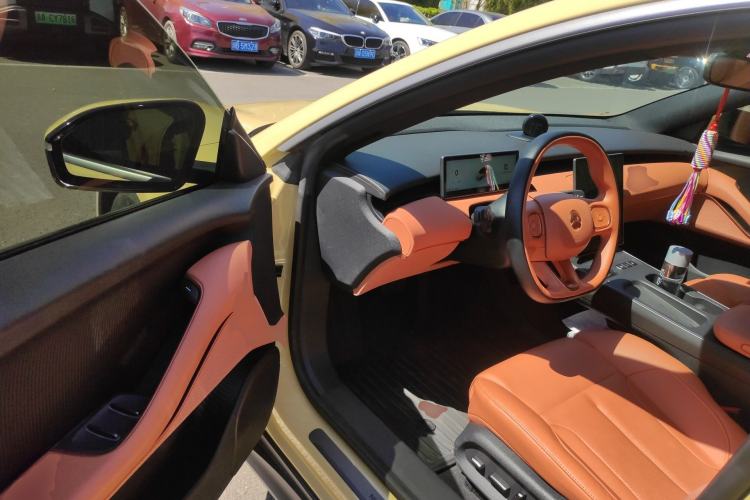 Used Nio ET5 2022 75 kWh Driver Seat