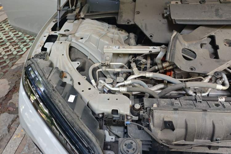 Used Nio ET5 2022 75 kWh Engine Bay Right