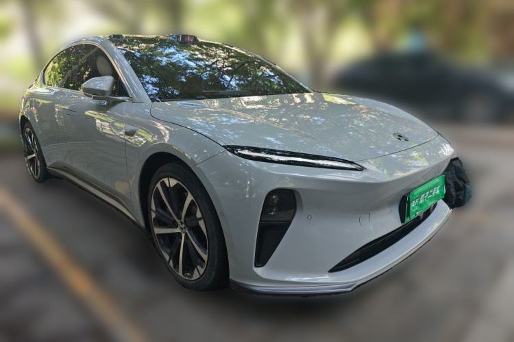 Used Nio ET5 2022 75 kWh Front Right 45 Deg
