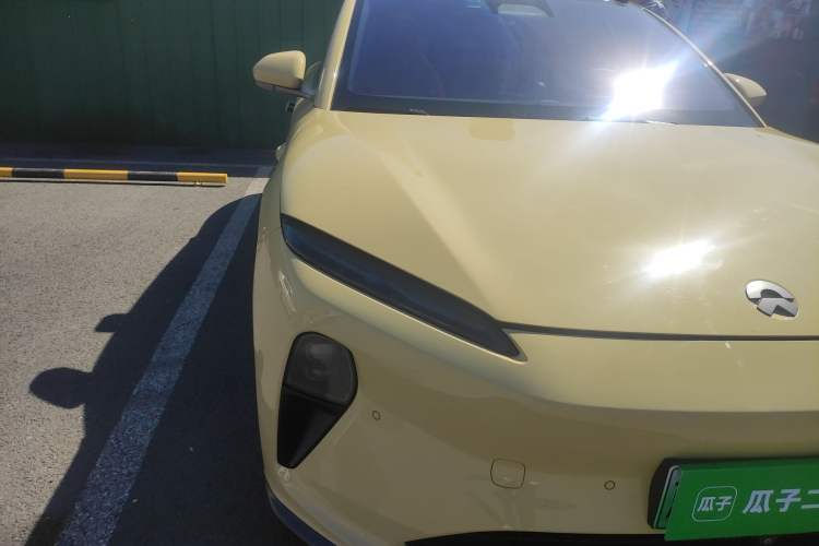 Used Nio ET5 2022 75 kWh Right Front Headlight