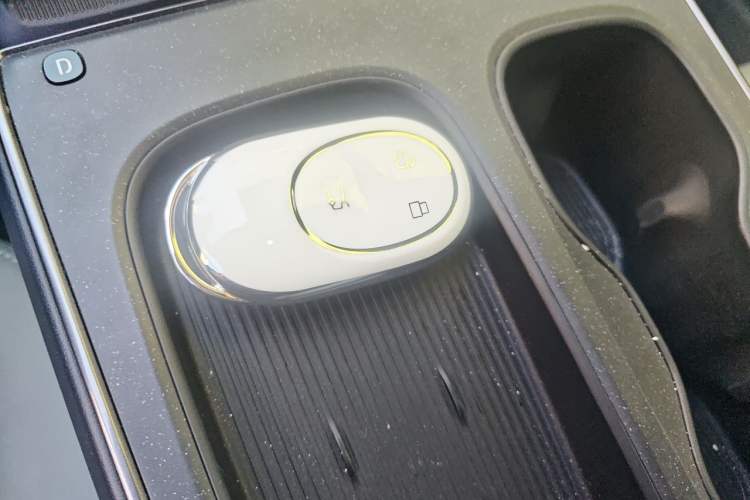 Used Nio ET5 2022 75 kWh Vehicle Key