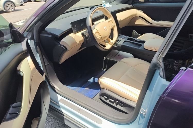Used Nio ET5 2022 75 kWh Driver Seat