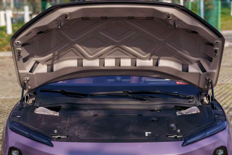 Used Nio ET5 2022 75 kWh Engine Bay