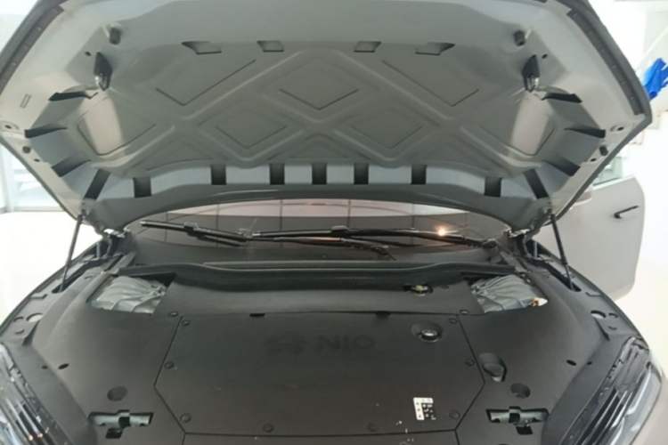 Used Nio ET5 2022 75 kWh Engine Bay