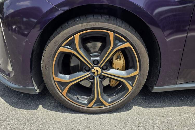 Used Nio ET5 2022 75 kWh Exterior 6