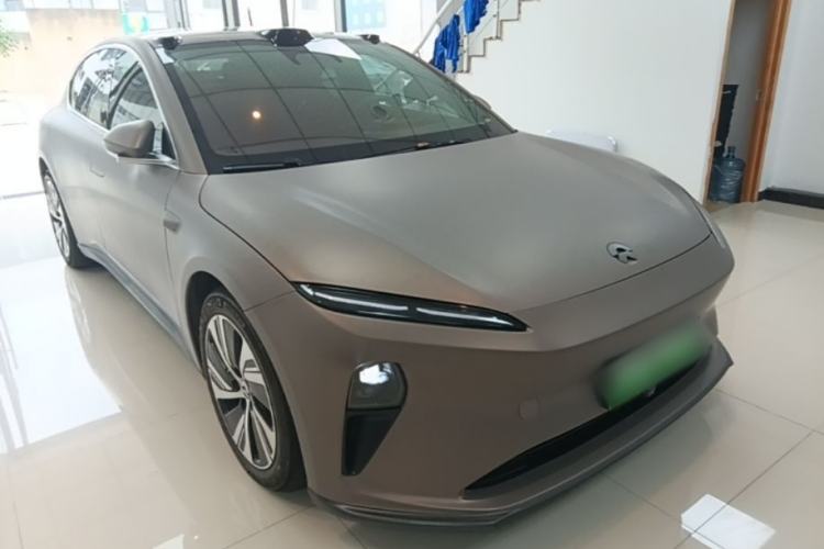 Used Nio ET5 2022 75 kWh Front Right 45 Deg