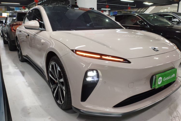 Used Nio ET5 2022 75 kWh Front Right 45 Deg