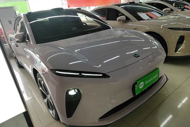 Used Nio ET5 2022 75 kWh Front Right 45 Deg