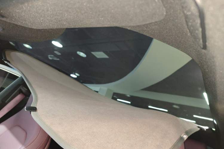 Used Nio ET5 2022 75 kWh Headliner