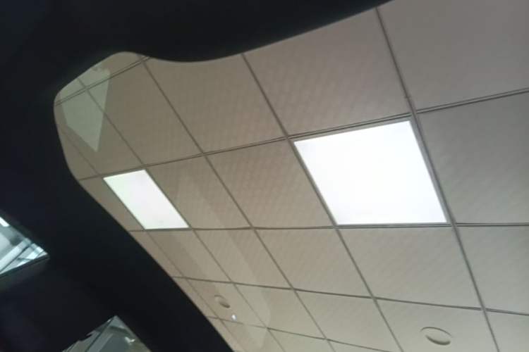 Used Nio ET5 2022 75 kWh Headliner