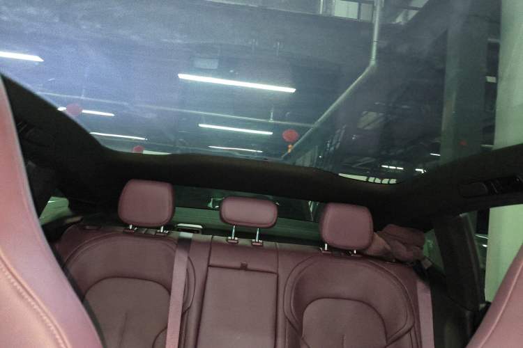 Used Nio ET5 2022 75 kWh Headliner