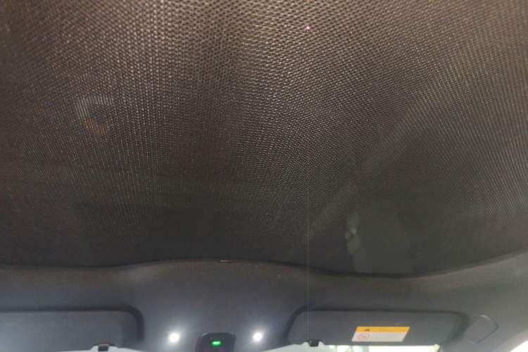 Used Nio ET5 2022 75 kWh Headliner