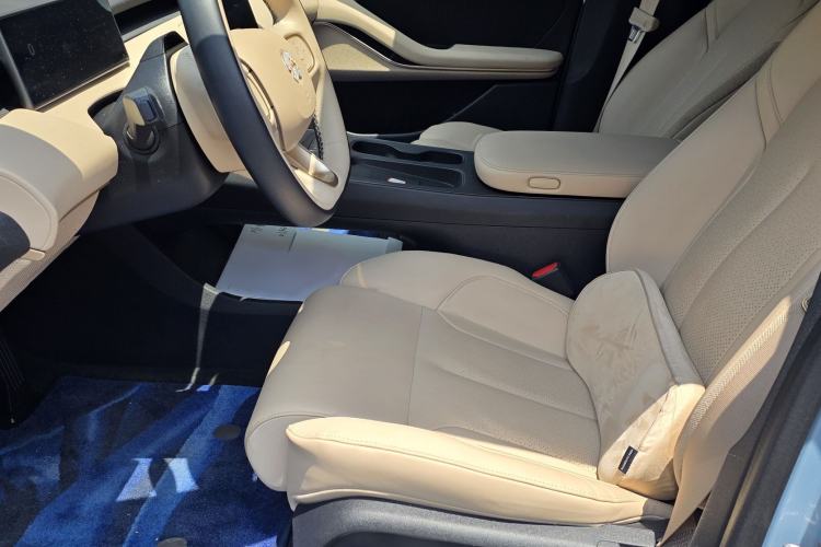 Used Nio ET5 2022 75 kWh Interior 3
