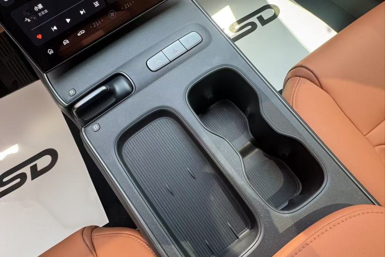 Used Nio ET5 2022 75 kWh Interior 3