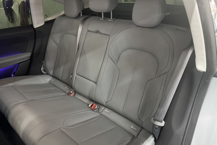 Used Nio ET5 2022 75 kWh Interior 6