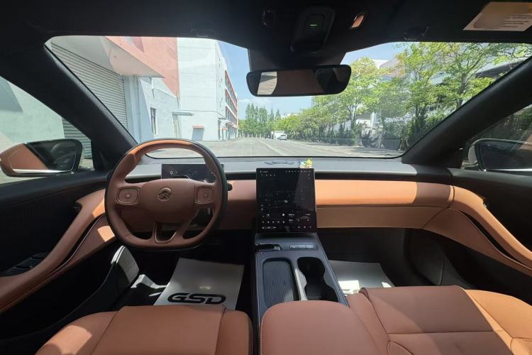 Used Nio ET5 2022 75 kWh Interior 6