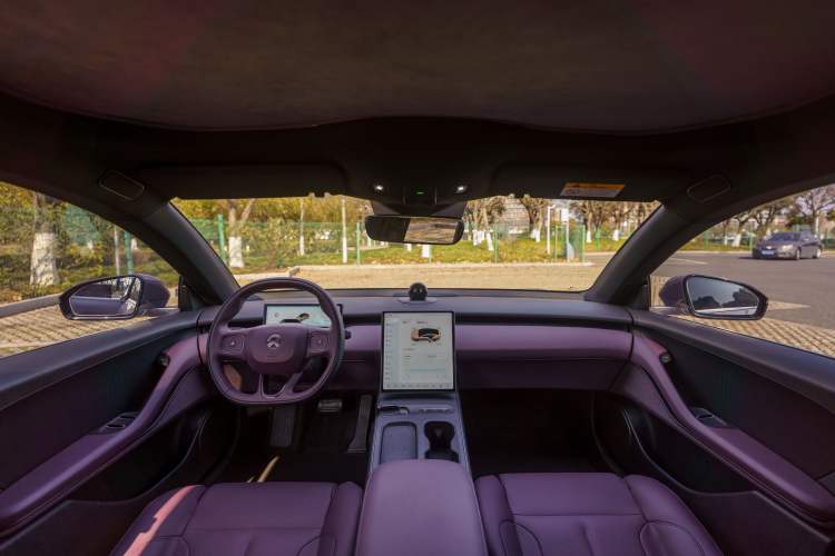 Used Nio ET5 2022 75 kWh Interior 7