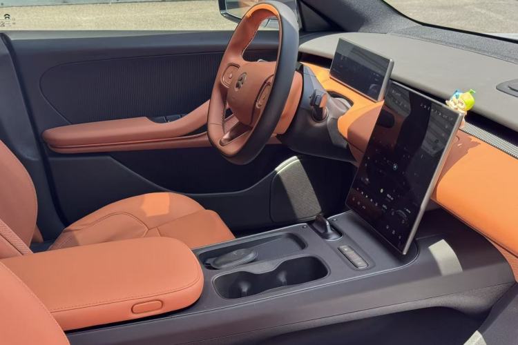 Used Nio ET5 2022 75 kWh Interior 8