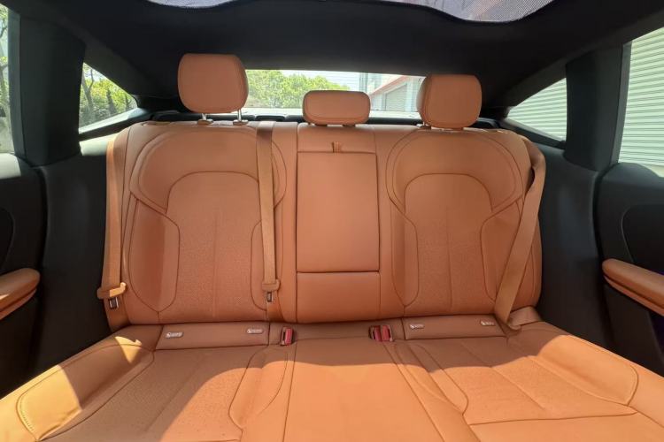 Used Nio ET5 2022 75 kWh Interior 9