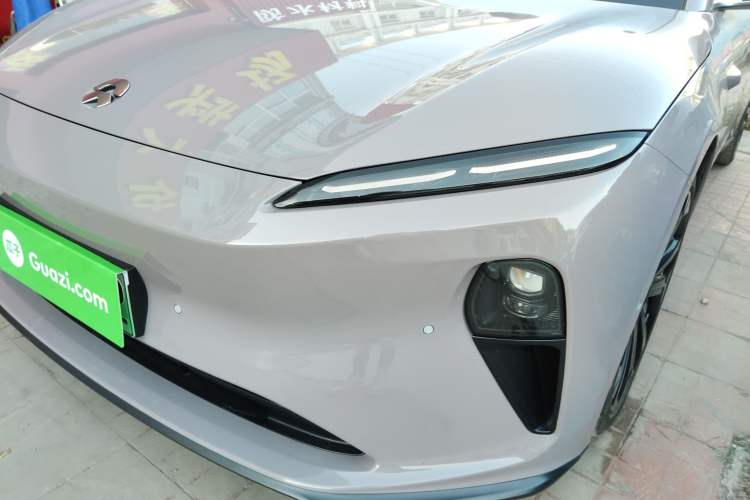 Used Nio ET5 2022 75 kWh Left Front Headlight