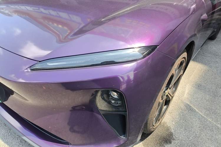 Used Nio ET5 2022 75 kWh Left Front Headlight