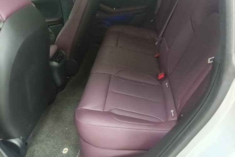 Used Nio ET5 2022 75 kWh Left Rear Seat