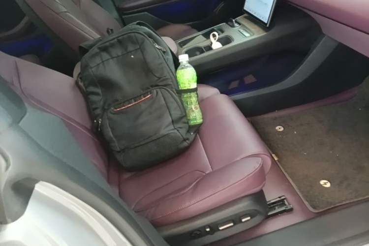 Used Nio ET5 2022 75 kWh Right Front Seat