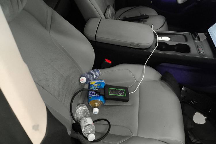 Used Nio ET5 2022 75 kWh Right Front Seat
