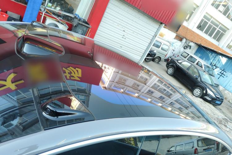 Used Nio ET5 2022 75 kWh Roof