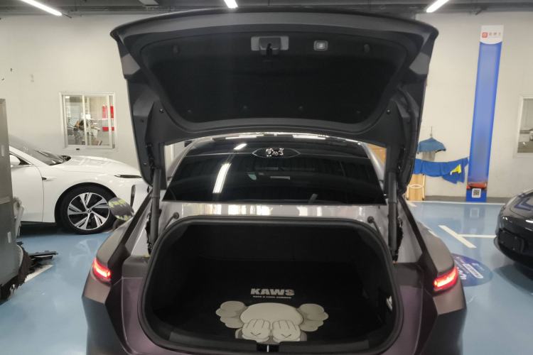 Used Nio ET5 2022 75 kWh Trunk
