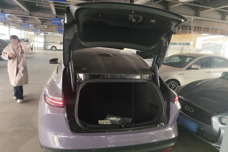 Used Nio ET5 2022 75 kWh Trunk