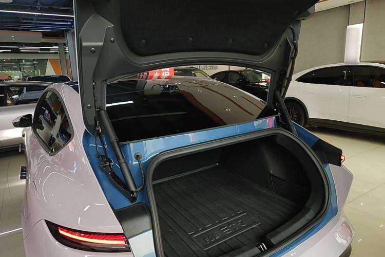 Used Nio ET5 2022 75 kWh Trunk