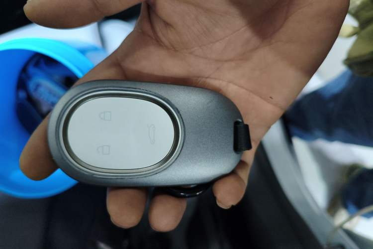 Used Nio ET5 2022 75 kWh Vehicle Key