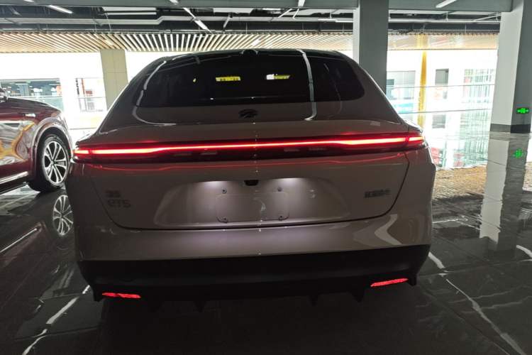 Used Nio ET5 2022 75 kWh Rear