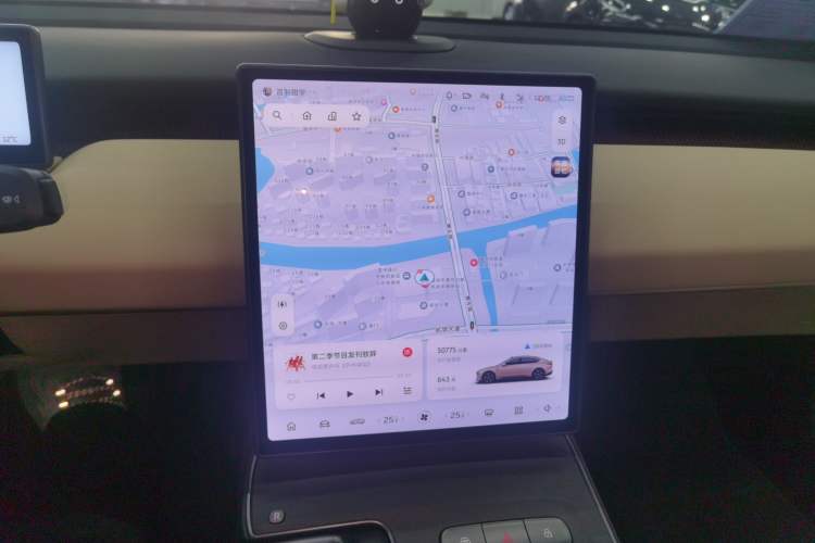 Used Nio ET5 2022 75 kWh Audio And AC Panel